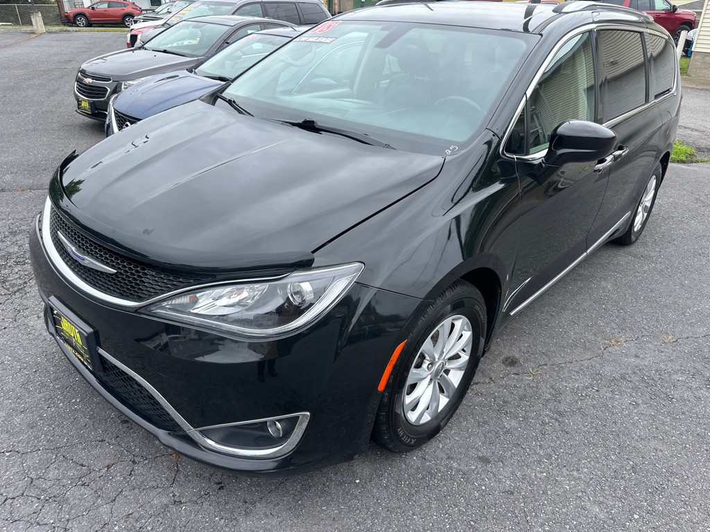 2018 Chrysler Pacifica Image 69