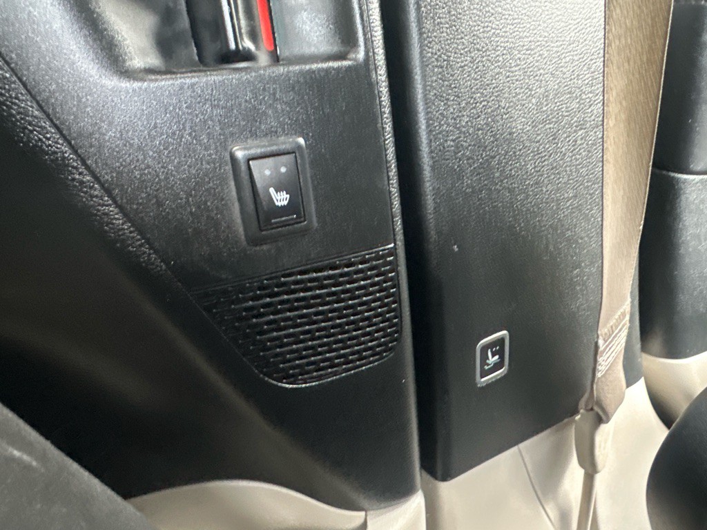 2018 Chrysler Pacifica Image 93