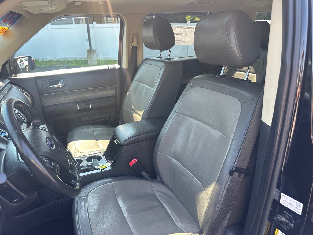 2016 Ford Flex Image 28