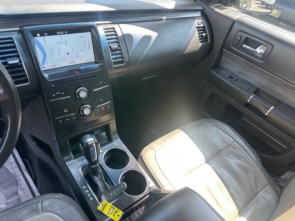 2016 Ford Flex Image 40