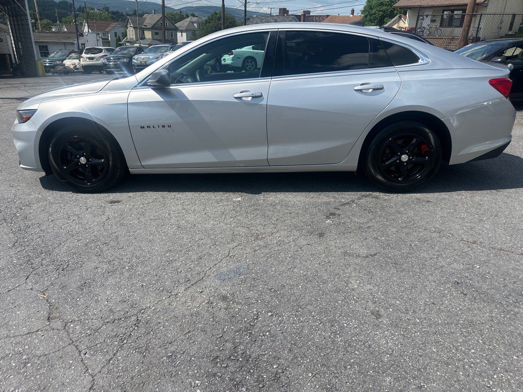 2018 Chevrolet Malibu Image 7