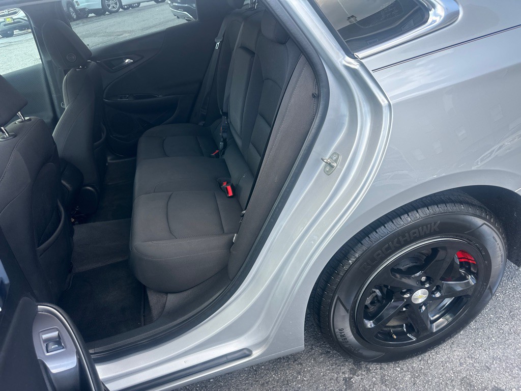 2018 Chevrolet Malibu Image 24