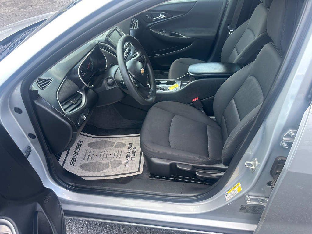 2018 Chevrolet Malibu Image 28