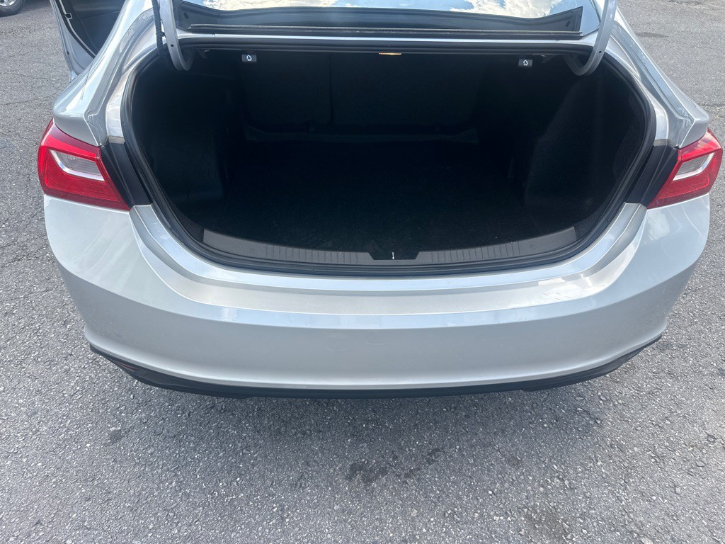 2018 Chevrolet Malibu Image 33