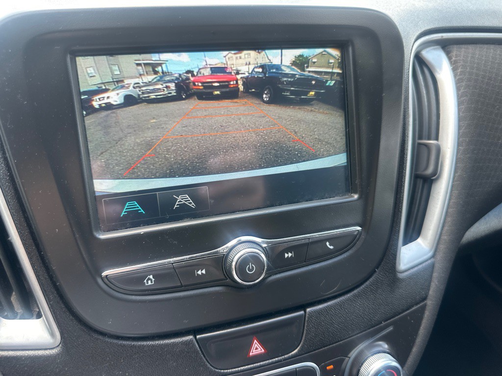 2018 Chevrolet Malibu Image 65