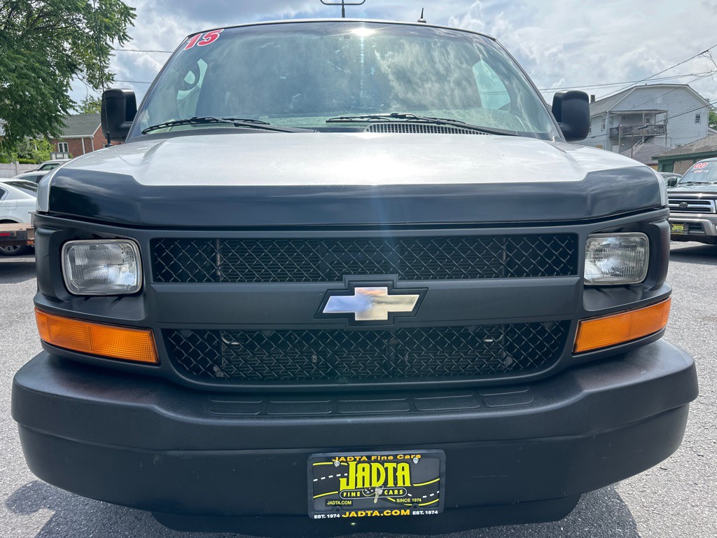 2015 Chevrolet Express Image 9