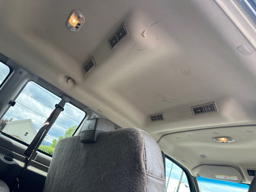 2015 Chevrolet Express Image 18