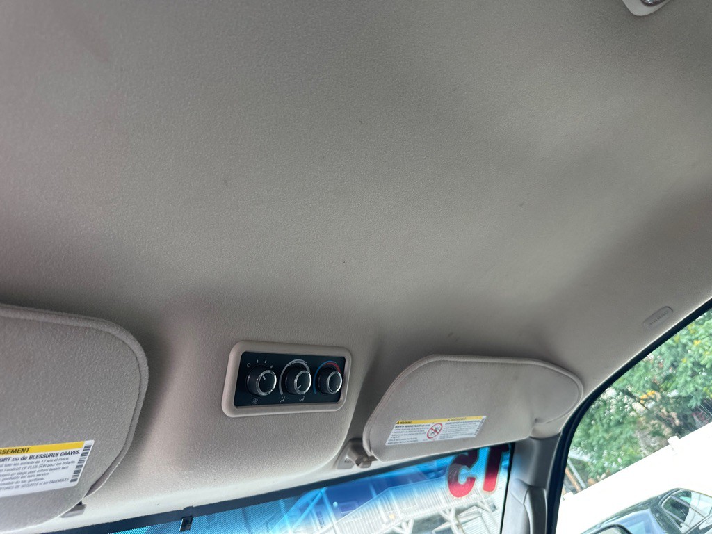 2015 Chevrolet Express Image 34