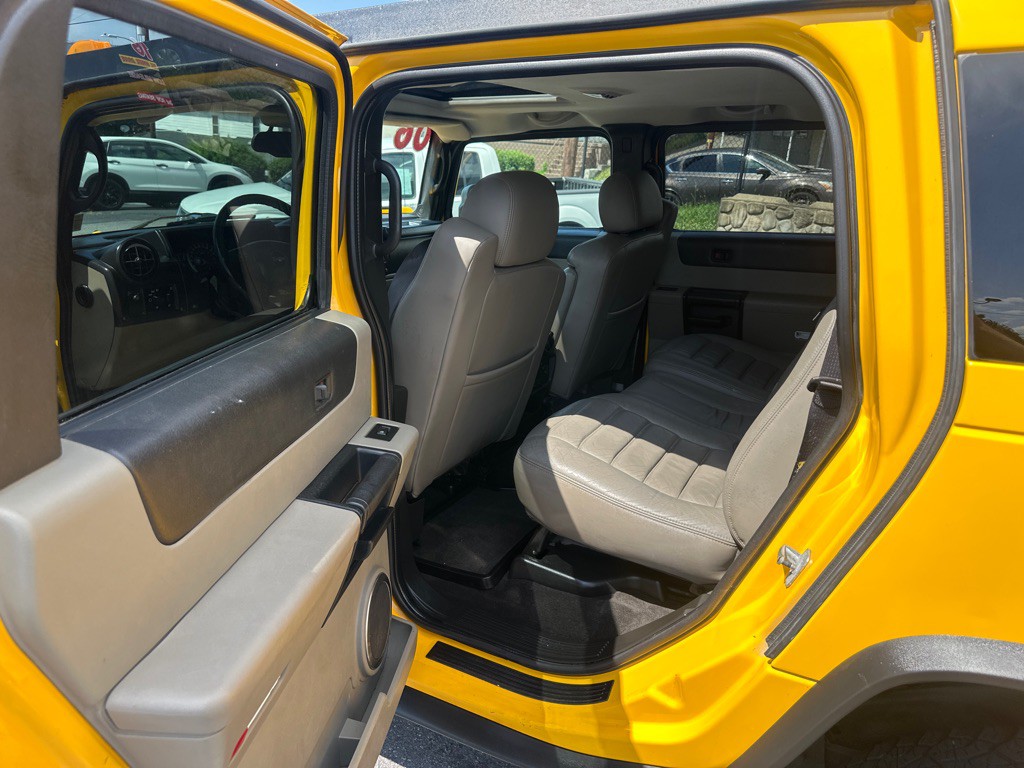2006 HUMMER H2 Image 16