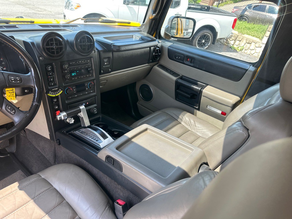 2006 HUMMER H2 Image 23