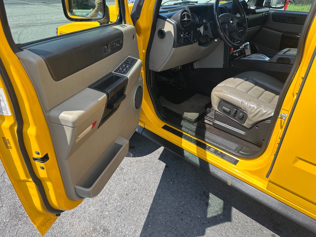 2006 HUMMER H2 Image 25