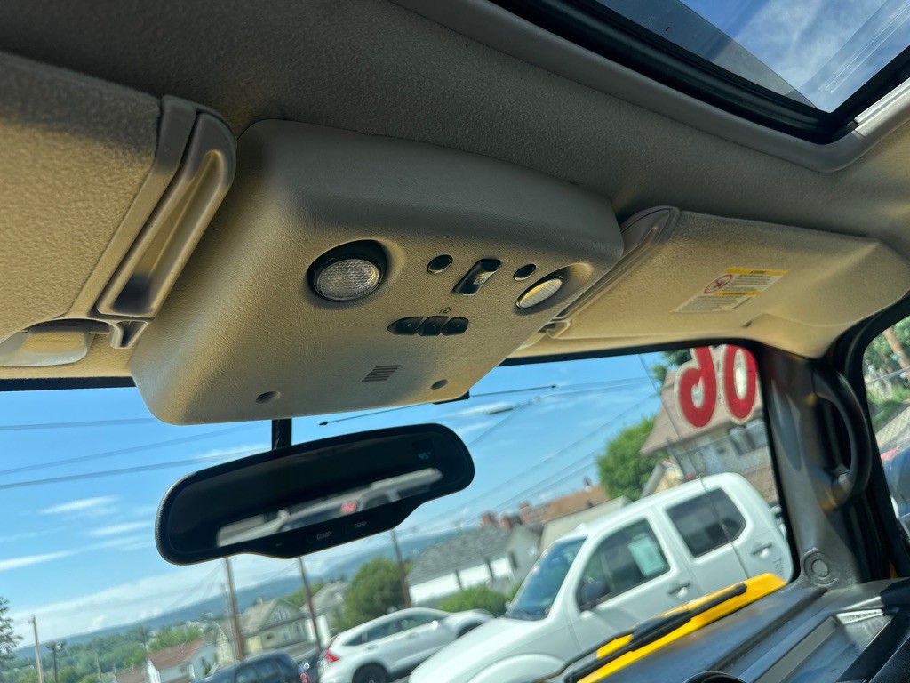 2006 HUMMER H2 Image 29