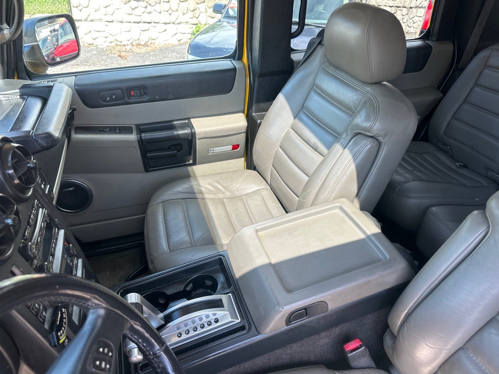 2006 HUMMER H2 Image 32