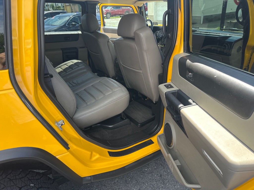 2006 HUMMER H2 Image 38
