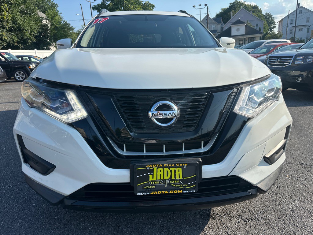 2017 Nissan Rogue Image 8