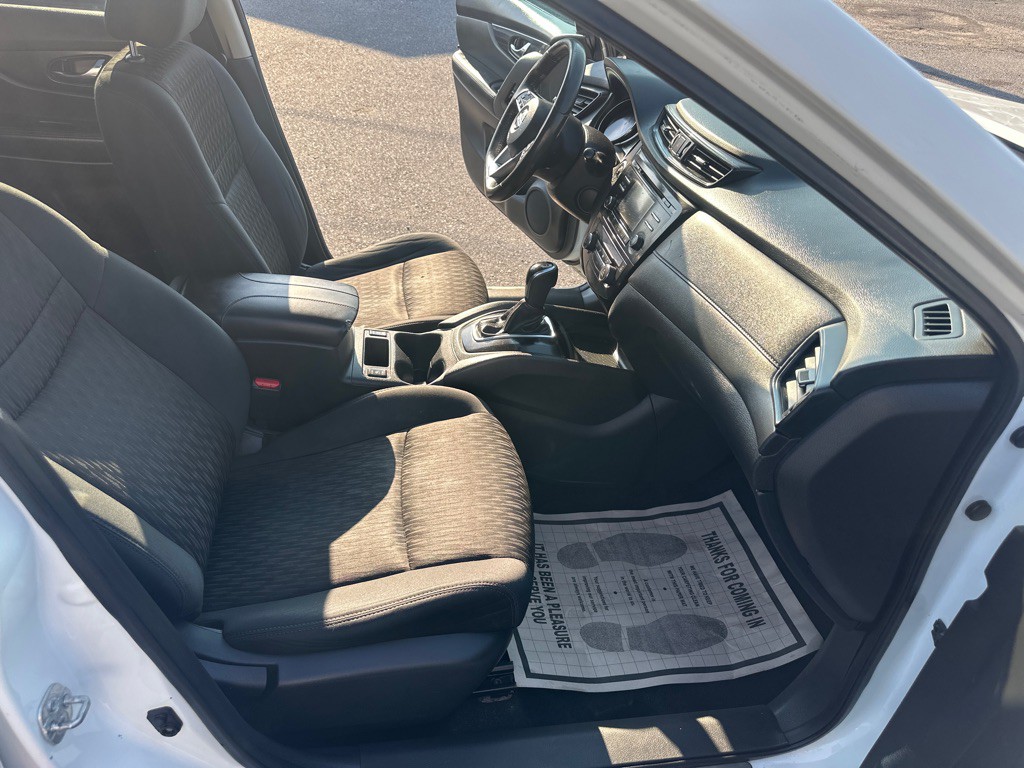 2017 Nissan Rogue Image 20