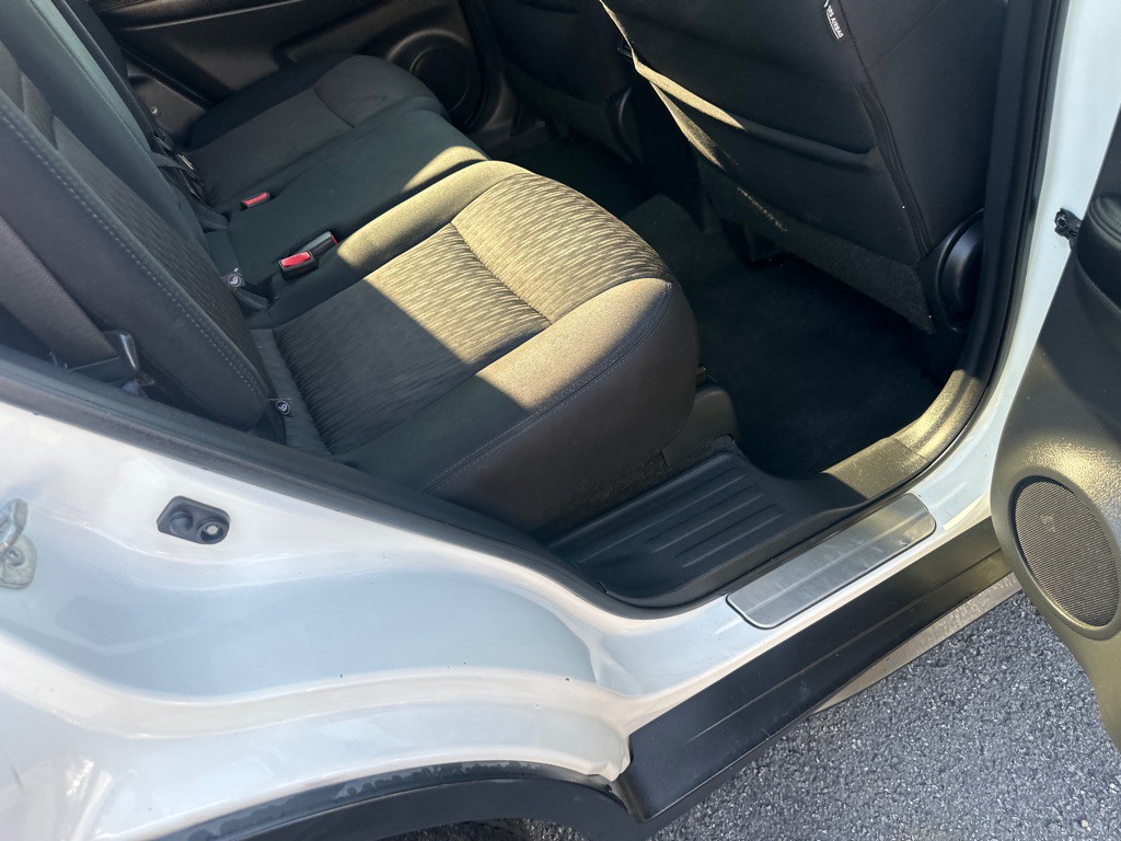 2017 Nissan Rogue Image 21