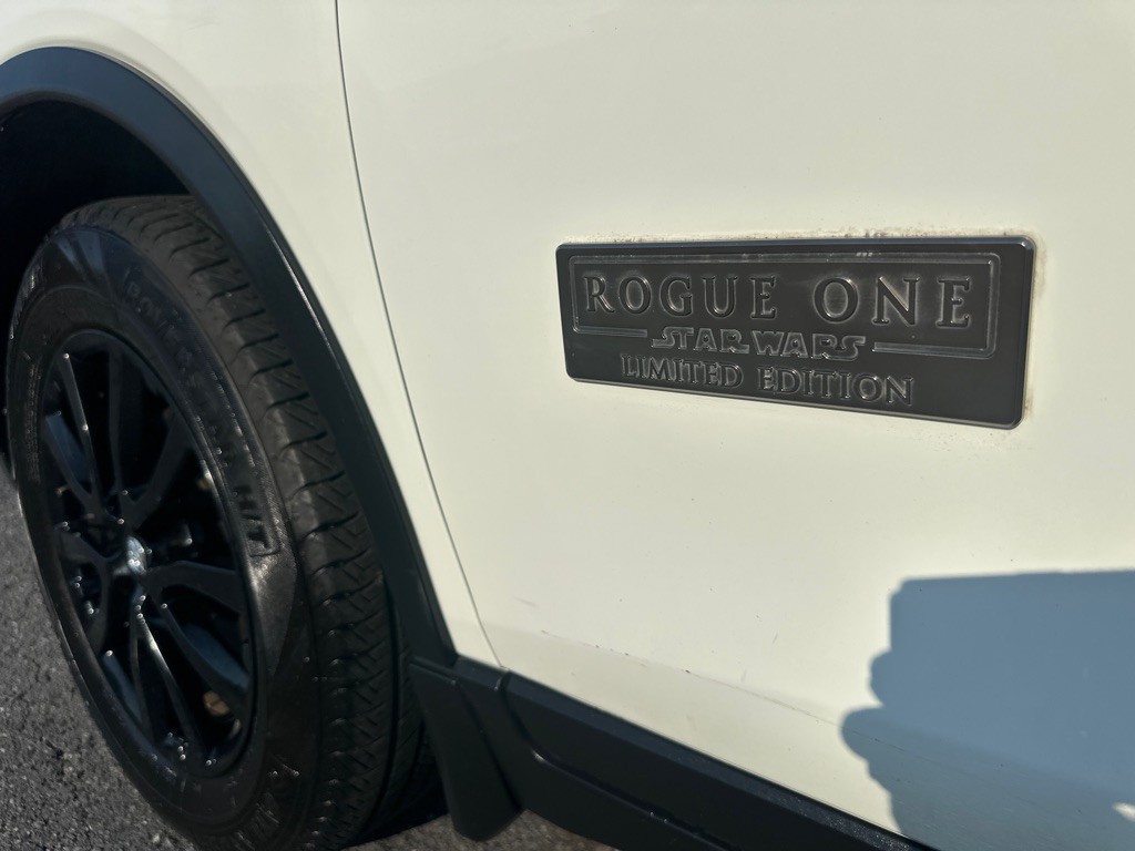 2017 Nissan Rogue Image 28