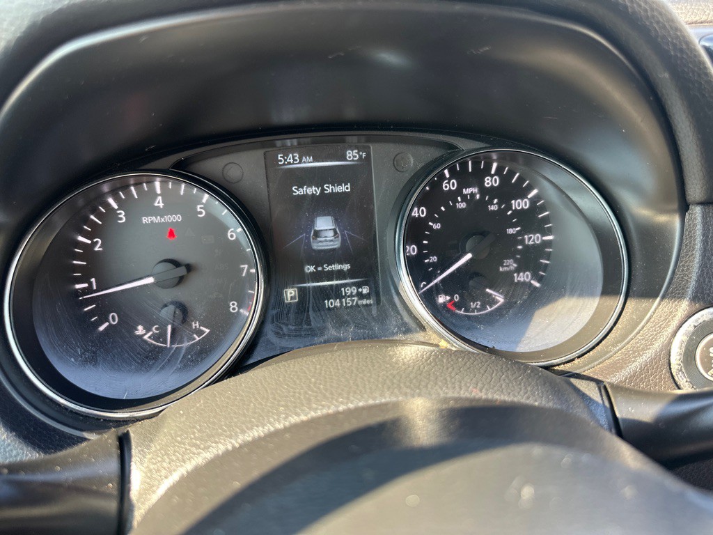 2017 Nissan Rogue Image 39