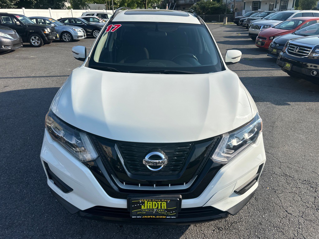 2017 Nissan Rogue Image 45