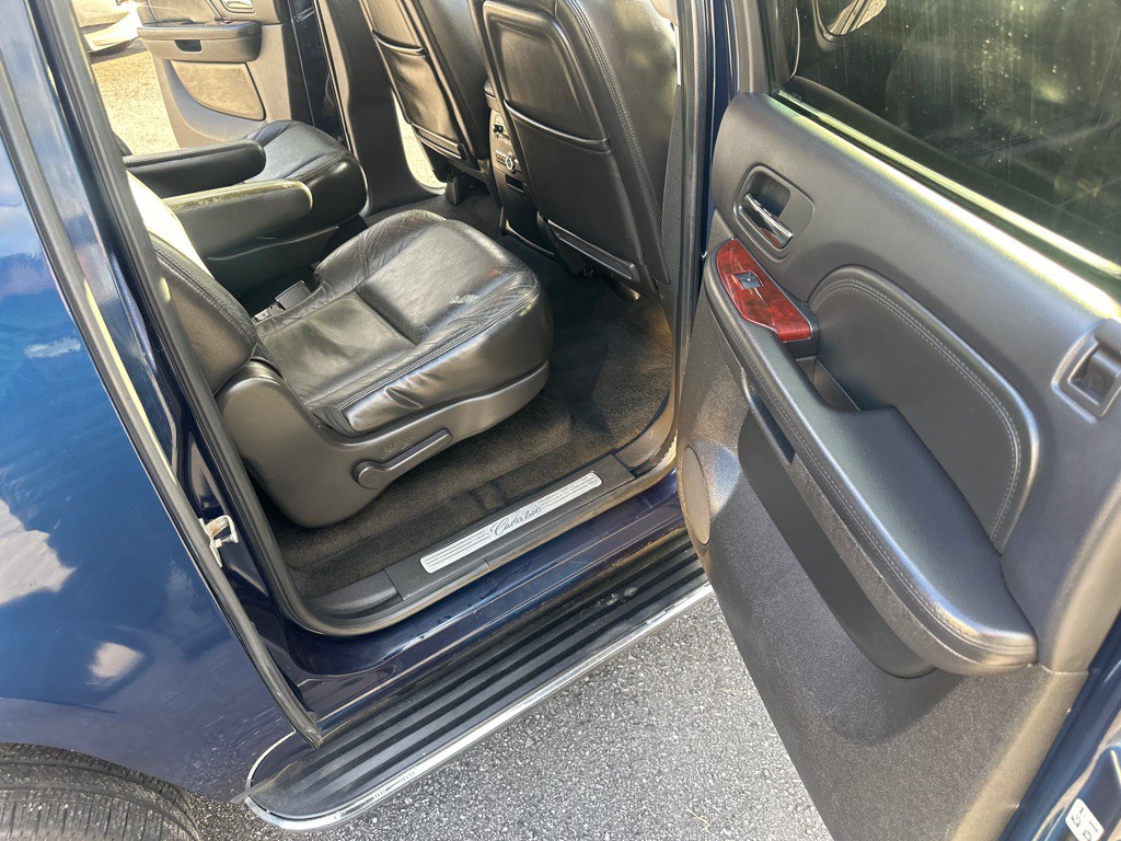 2008 Cadillac Escalade Image 44
