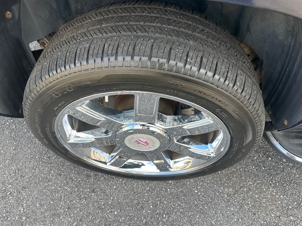 2008 Cadillac Escalade Image 50