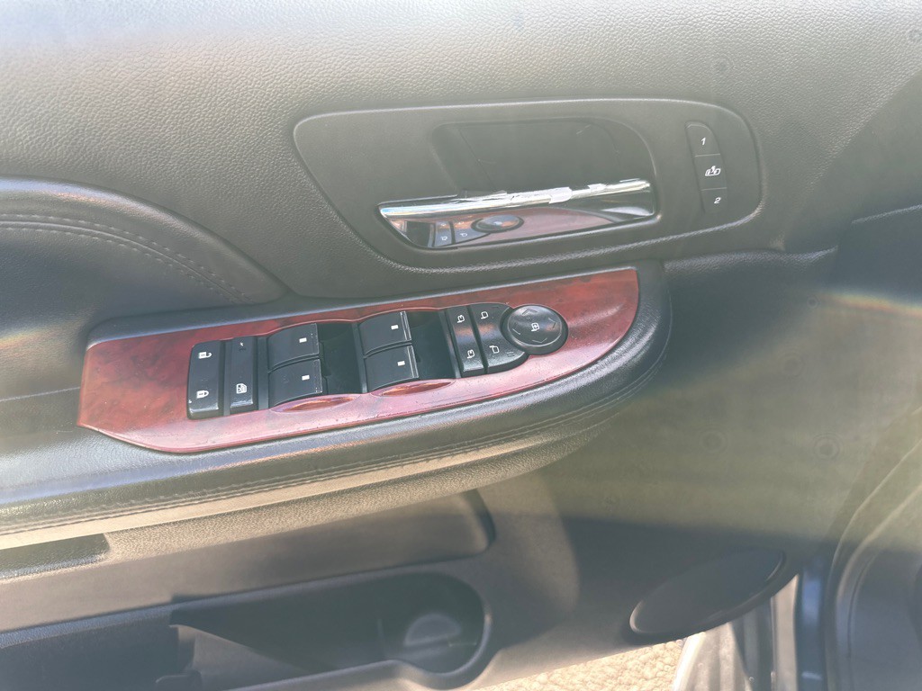 2008 Cadillac Escalade Image 54