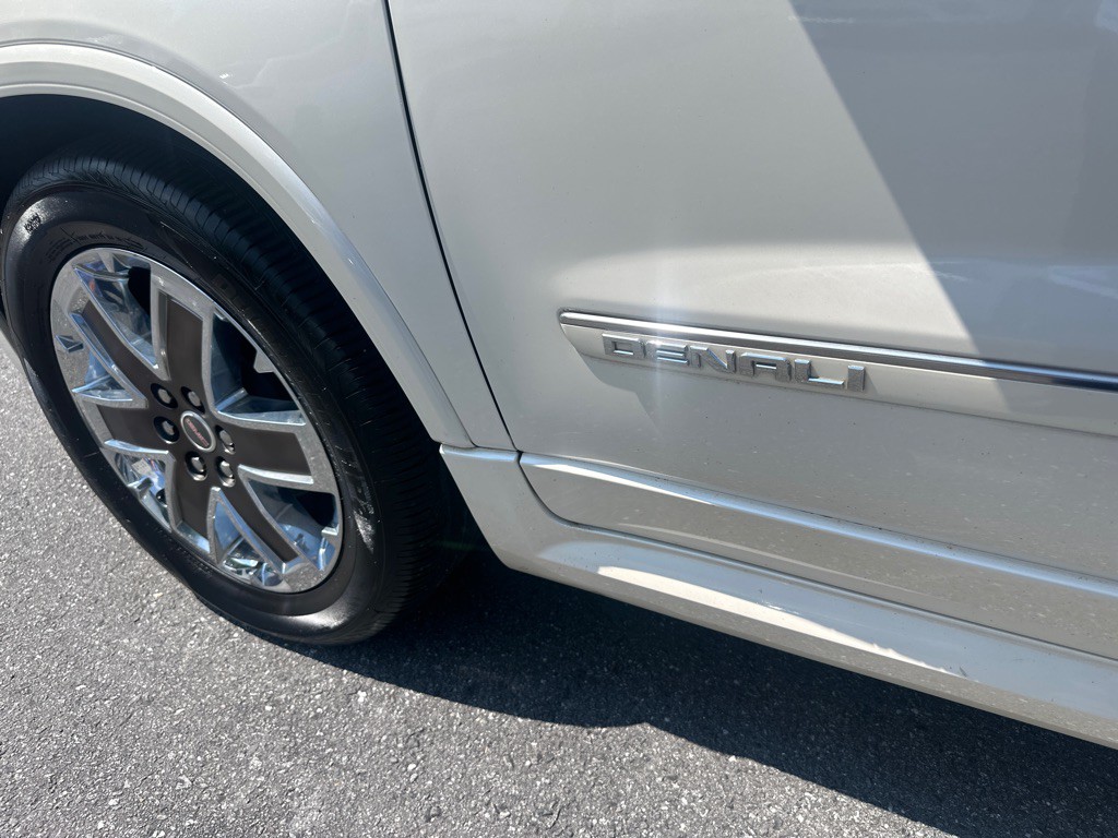 2012 GMC Acadia Image 10