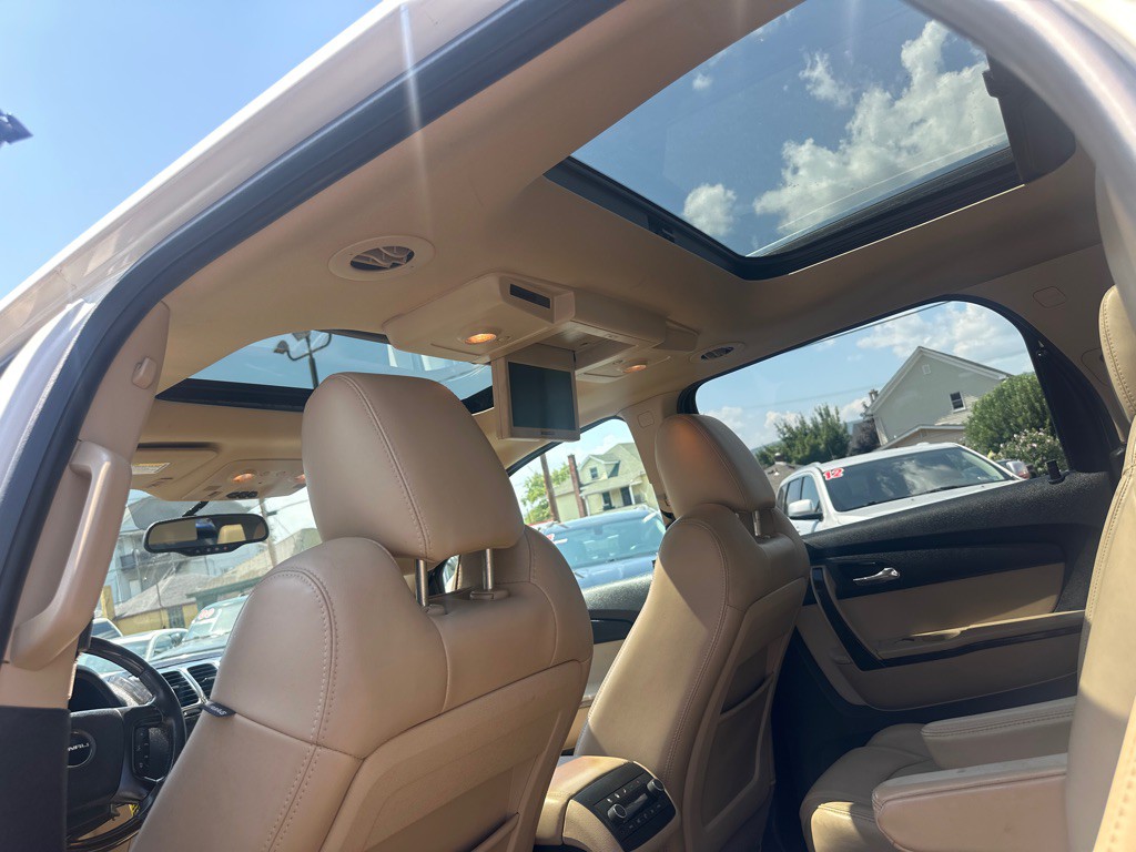 2012 GMC Acadia Image 21
