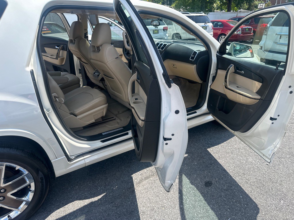 2012 GMC Acadia Image 35