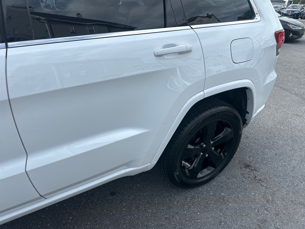 2015 Jeep Grand Cherokee Image 16