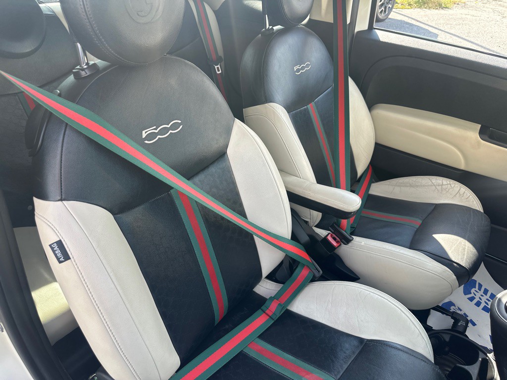 2012 FIAT 500 Image 17