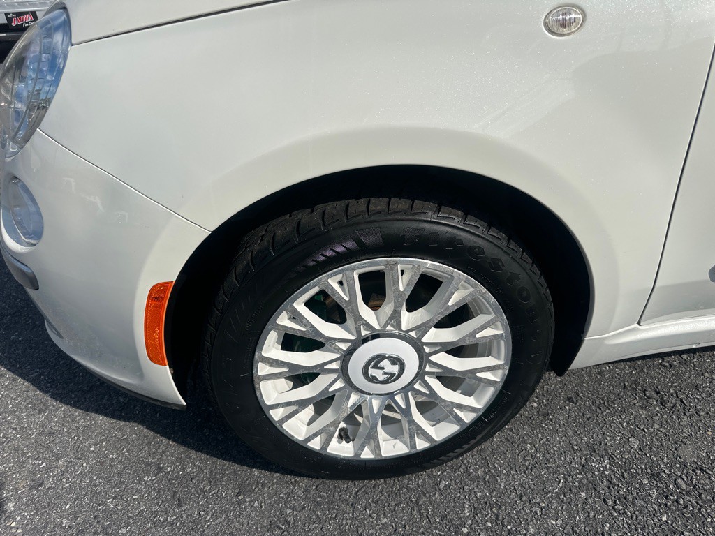2012 FIAT 500 Image 22