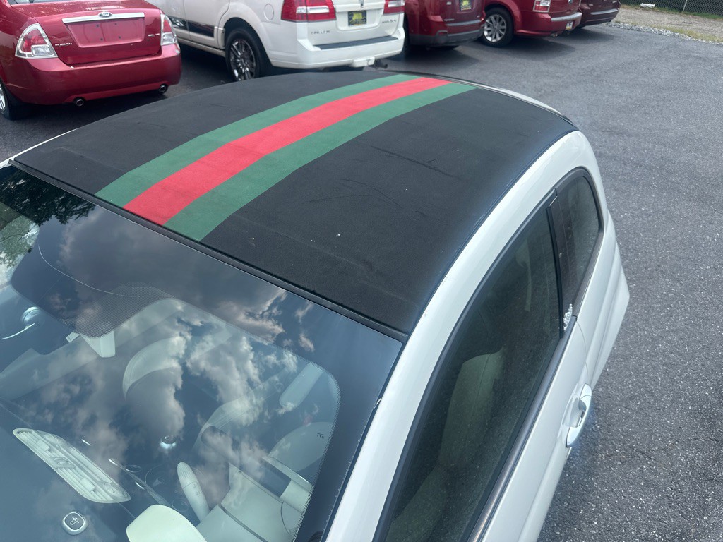 2012 FIAT 500 Image 31