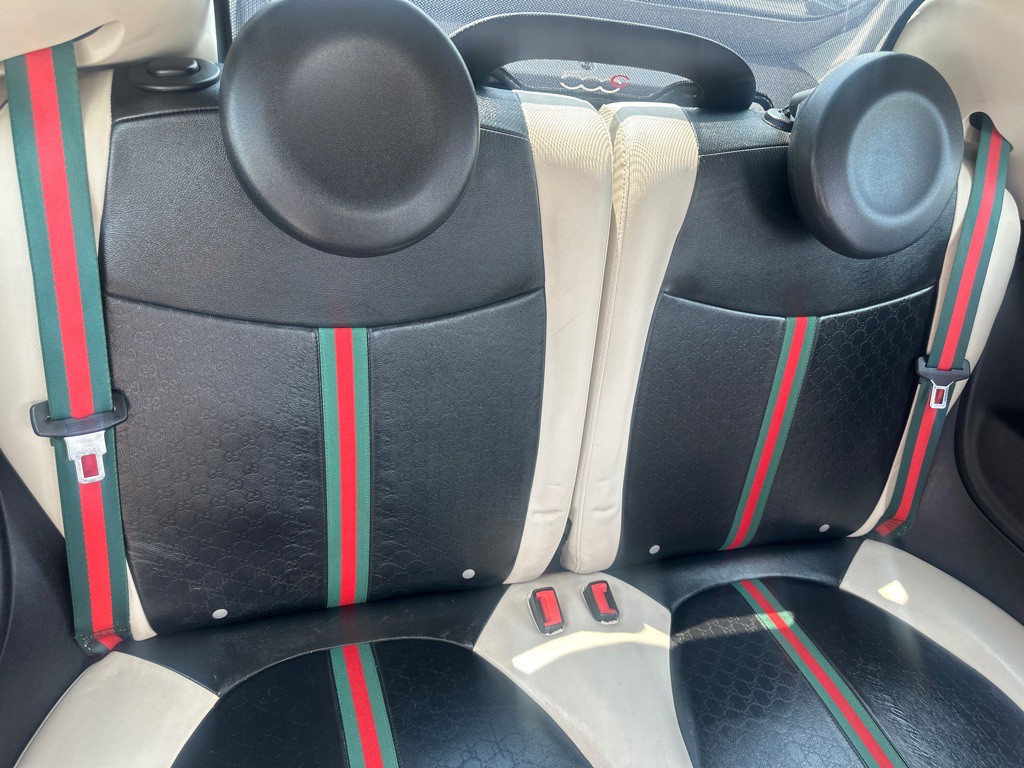 2012 FIAT 500 Image 38