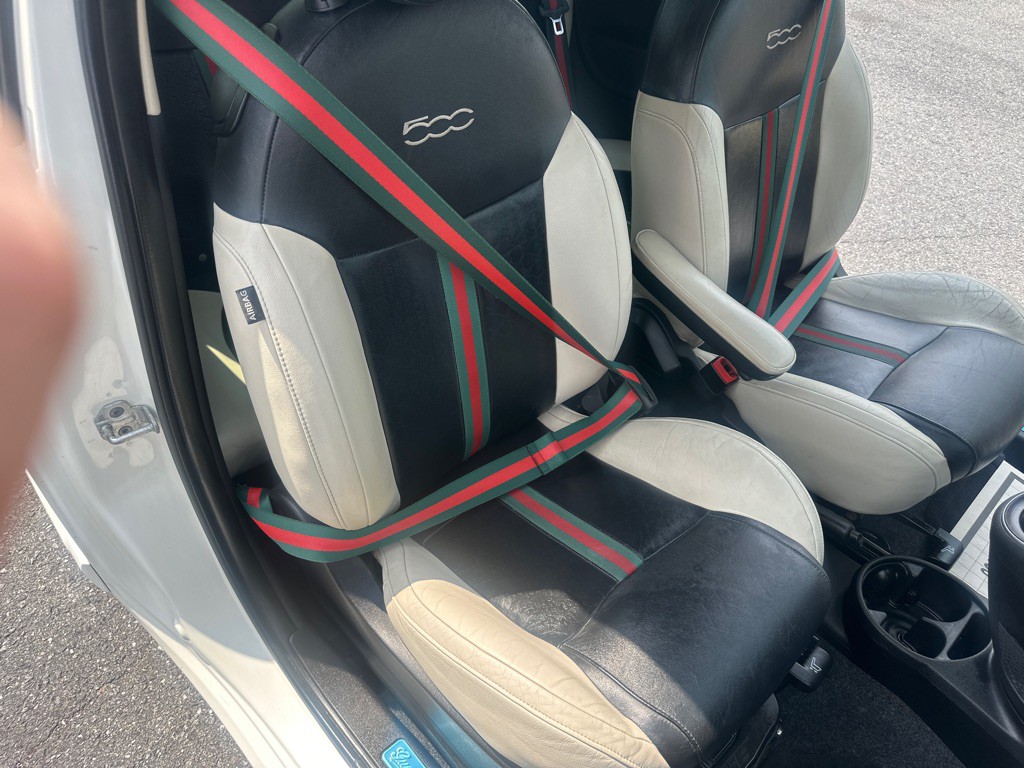 2012 FIAT 500 Image 43
