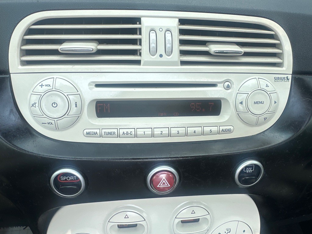 2012 FIAT 500 Image 68