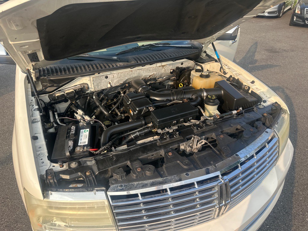 2007 Lincoln Navigator Image 38