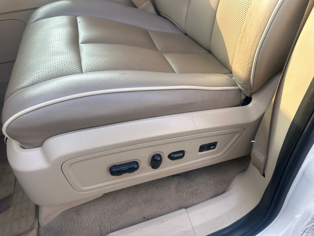 2007 Lincoln Navigator Image 41