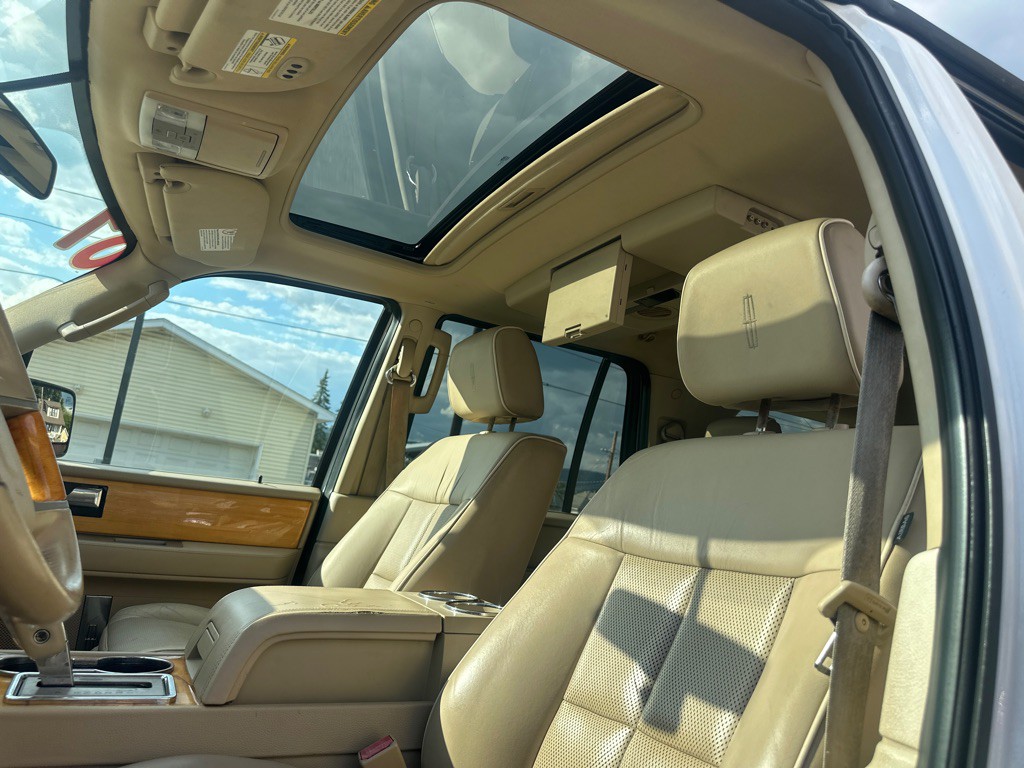 2007 Lincoln Navigator Image 63
