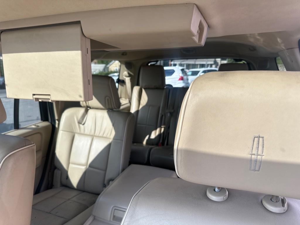 2007 Lincoln Navigator Image 64