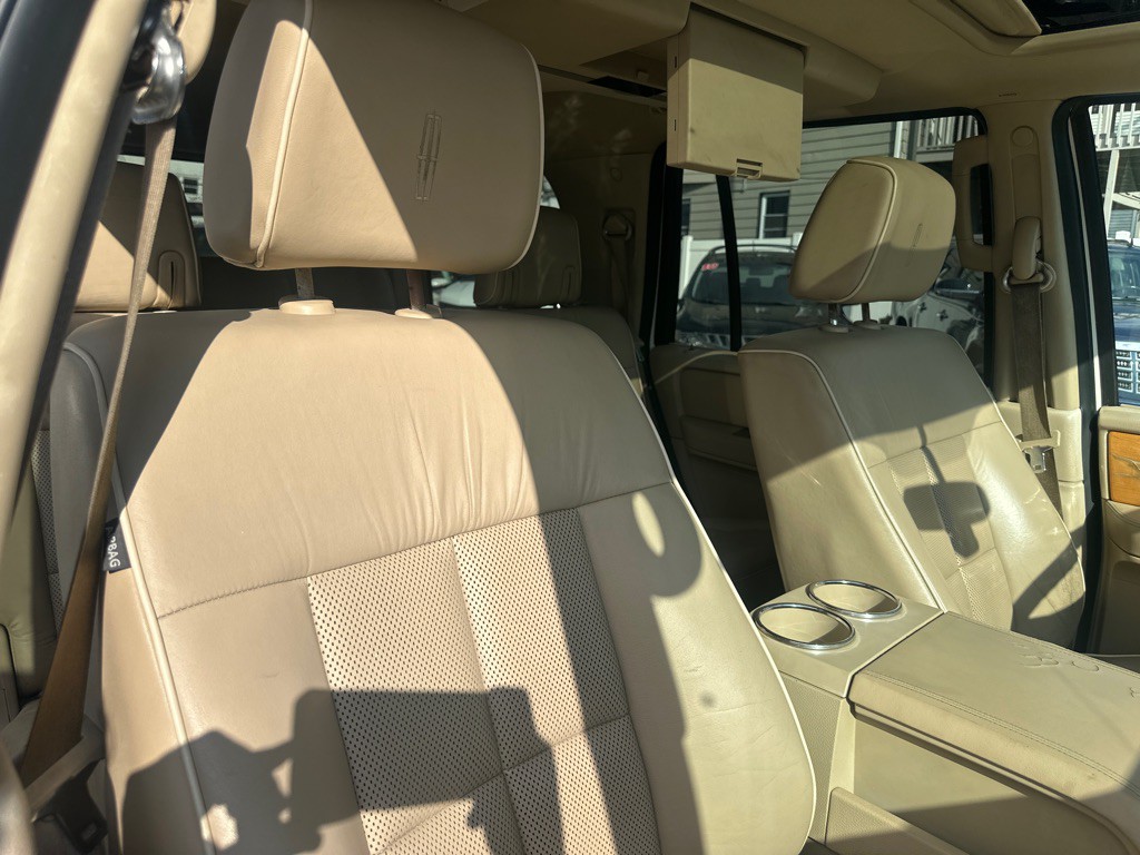 2007 Lincoln Navigator Image 71