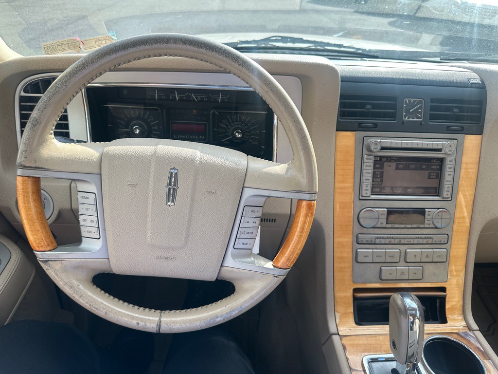 2007 Lincoln Navigator Image 91