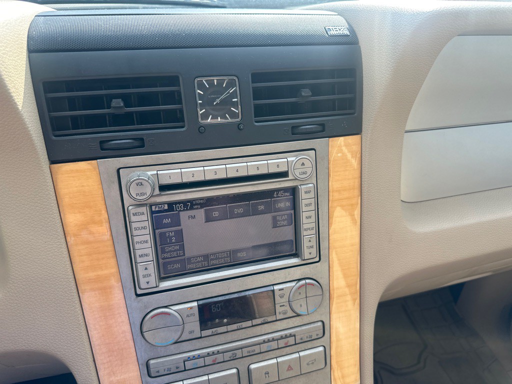 2007 Lincoln Navigator Image 93