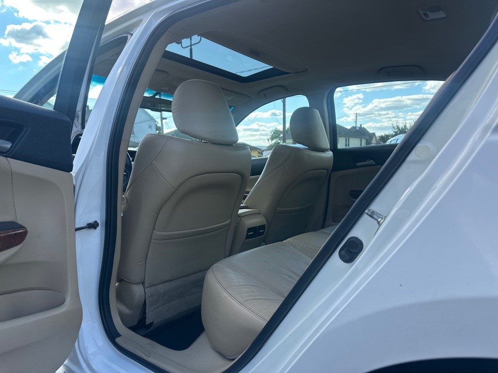 2012 Honda Accord Image 10