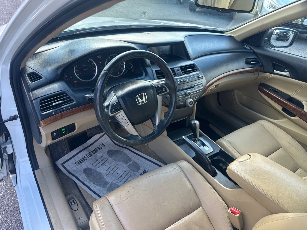 2012 Honda Accord Image 17