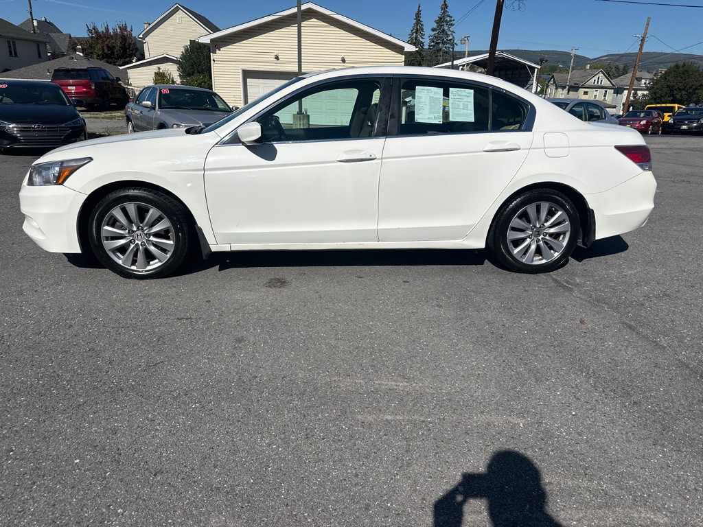 2012 Honda Accord Image 2