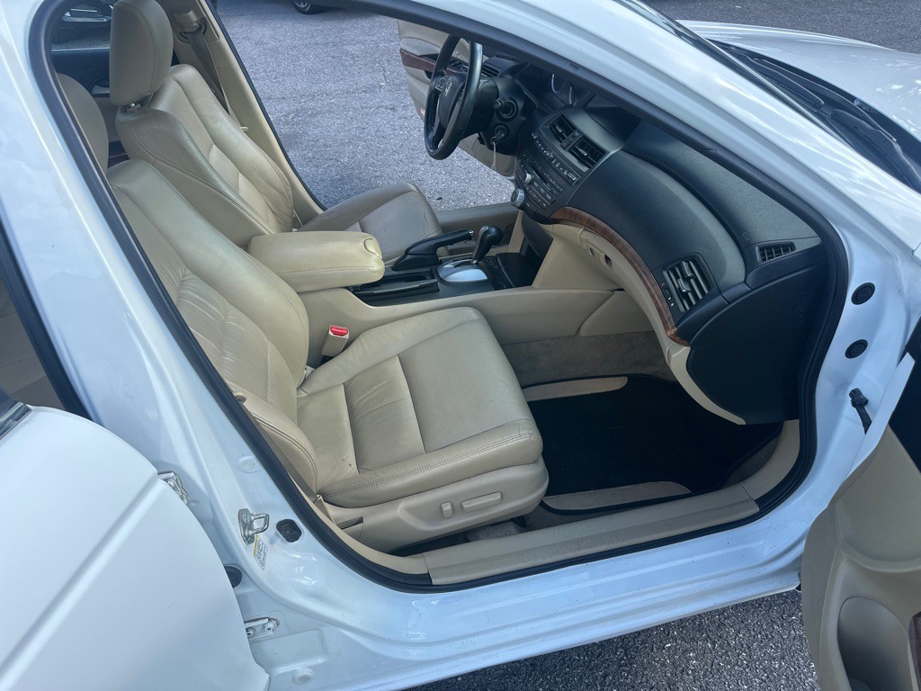 2012 Honda Accord Image 30