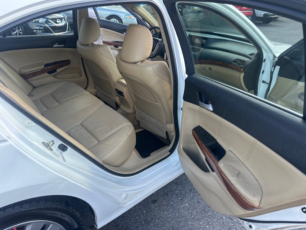 2012 Honda Accord Image 33