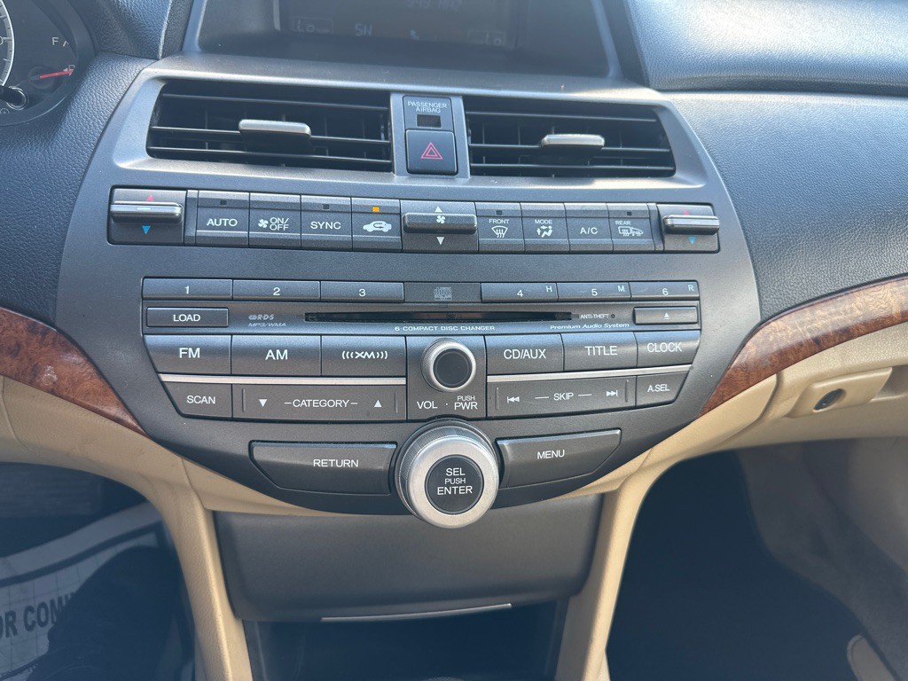 2012 Honda Accord Image 39